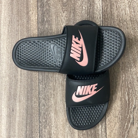 NWOT Nike slides - Picture 2 of 4